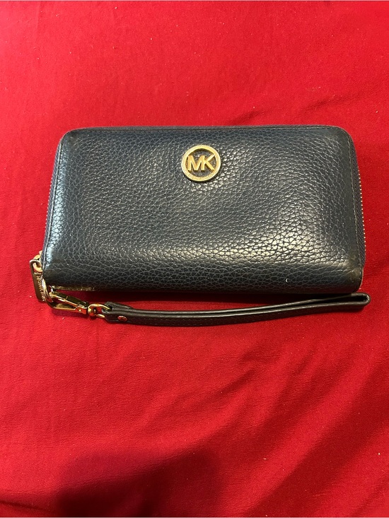 Michael Kors Handbags - Michael Kors Navy Pebbled Leather Wristlet with Gold MK Emblem